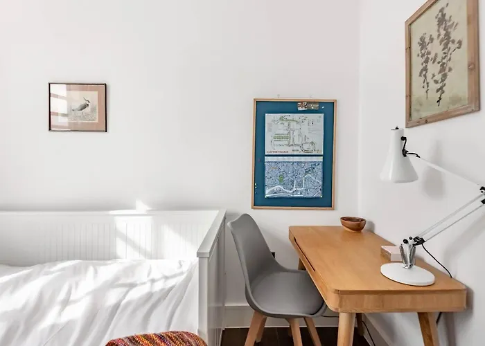 Loft Apartment In Historic Building In Quiet Central Setting
